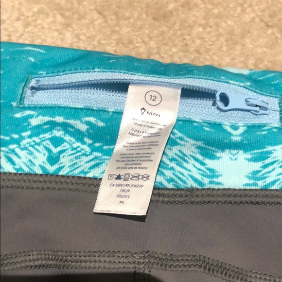 Ivivva cropped tights. VERY GOOD condition!! - Picture 4 of 6